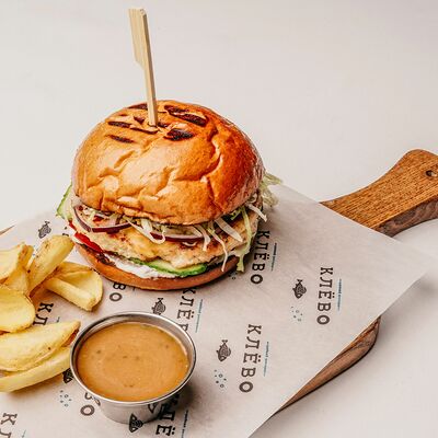 Клевый рыбный бургер в Клёво по цене 1470 ₽