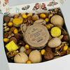 Подарочная коробка с орехами и чаем пуэрв Дарите красиво по цене 4199