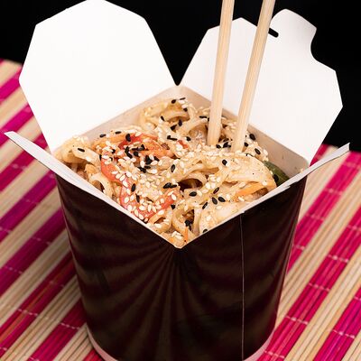 Вок с говядиной в Sushiland по цене 695 ₽