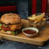 Бургер с курицей в McKey Pub & Restauraunt по цене 670