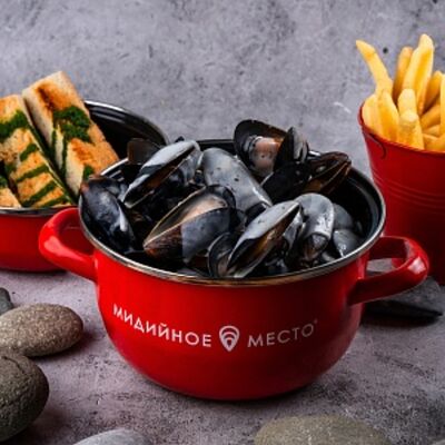 Мидии в сливочно-сырном соусе в Мидийное место по цене 1320 ₽