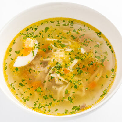 Суп куриный в Udcкафе Upside Down Cake по цене 390 ₽