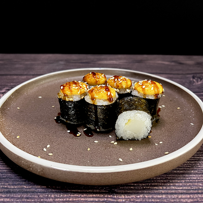 Запеченный мини-ролл с масляной рыбой в Hatimaki по цене 339 ₽