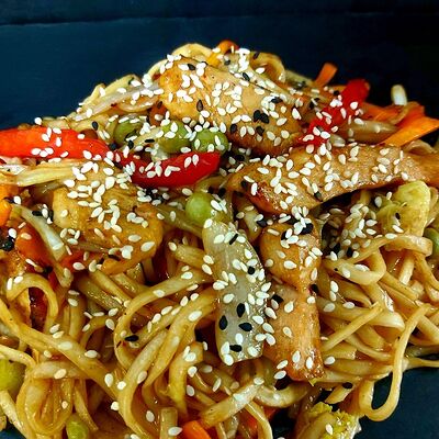 Вок с курицей в TAY NAY по цене 460 ₽