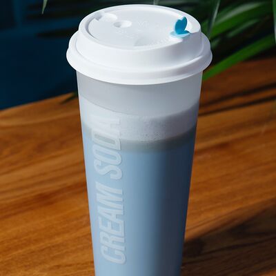 Голубая матча с вишней в Cream Soda по цене 390 ₽