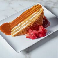 Медовик с карамелью в Romano