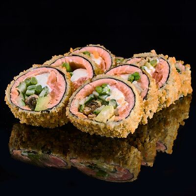 Горячий ролл с Лососем без риса в Nishiki по цене 1450 ₽