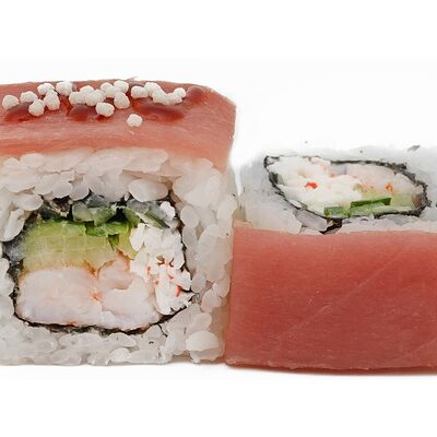 Ролл с тунцом и креветкой в Точка суши по цене 450 ₽