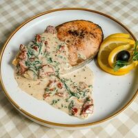 Семга на гриле в сливочном соусе в Da Vinci Coffee