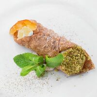 Канноли с рикоттой в Итальянец