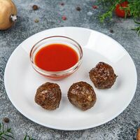 Мясные шарики с томатным соусом в Family Food