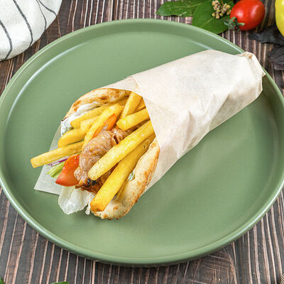 Гирос куриный в Солянка Крафт Бар по цене 648 ₽