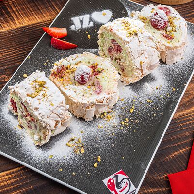 Меренговый рулет в J.Z. Peking Duck по цене 950 ₽