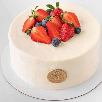 Торт с ягодами в Мамин Cake по цене 3900 ₽