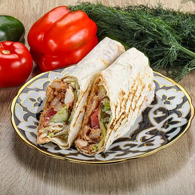 Шаурма в обычном лаваше в Чайхана Плов N1 по цене 340 ₽