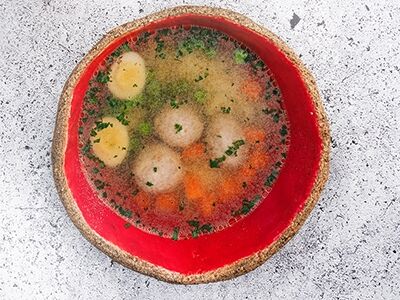 Суп с зелёным горошком и фрикадельками в Mojo по цене 180