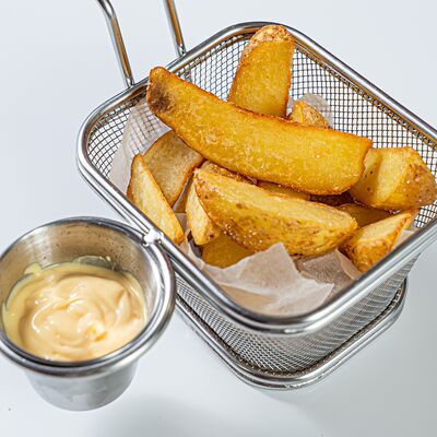 Картофель айдахо в Delorean по цене 260 ₽