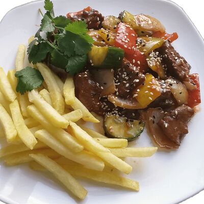 Бо Лук Лак с картофелем в Золотой Бамбук по цене 620 ₽