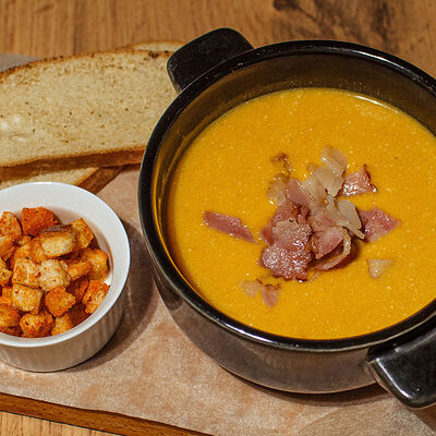 Крем-суп тыквенный в Кафе Наше Место по цене 490 ₽