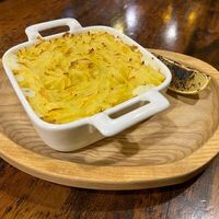 Рыбацкий пирог в Hamilton's pub