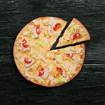 Пицца Цезарь на тонком тесте 43 см в NY Pizza по цене 877 ₽