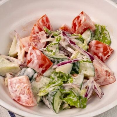 Салат по-домашнему с майонезом в Seker по цене 1860 ₸