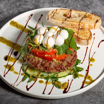 Плескавица Нови Сад в Мала Serbiя по цене 840 ₽