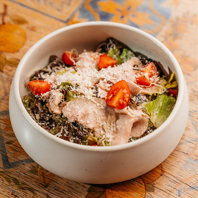 Салат с ростбифом в У БЕЛЛУЧЧИ круче по цене 710 ₽