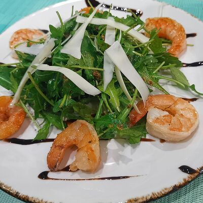 Руккола с креветками в Полианто по цене 650