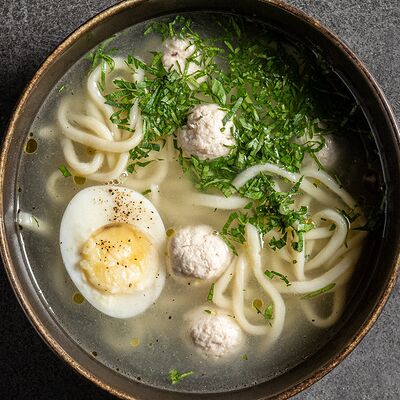 Суп Куриный с домашней лапшойв Kaif Provenance по цене 750 ₽