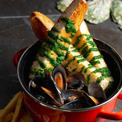 Мидии в соусе том ям в Мидийное место по цене 1090 ₽