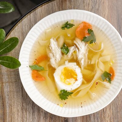 Куриный бульон в Karma по цене 588 ₽