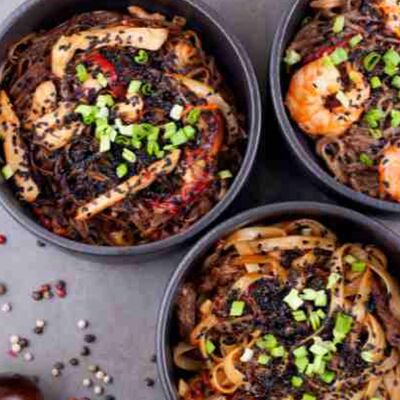 Вок с говядиной в Dark Lava по цене 685 ₽