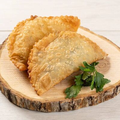 Чебурек с мясомв Пельменная - КулинарияГранат по цене 240 ₽