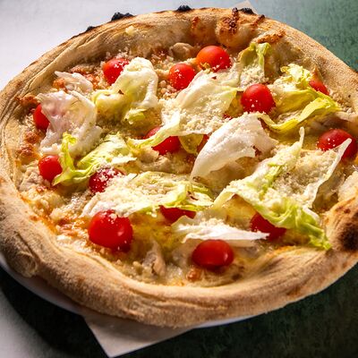 Пицца Цезарь, курица в Oreganos по цене 690 ₽