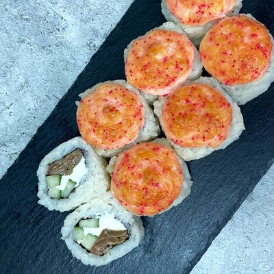 Запеченный с лососем в Mr. Roll по цене 450 ₽