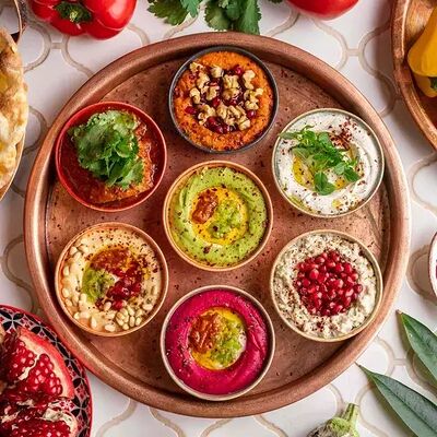 Ассорти 7 мезе в Maroon по цене 2100 ₽