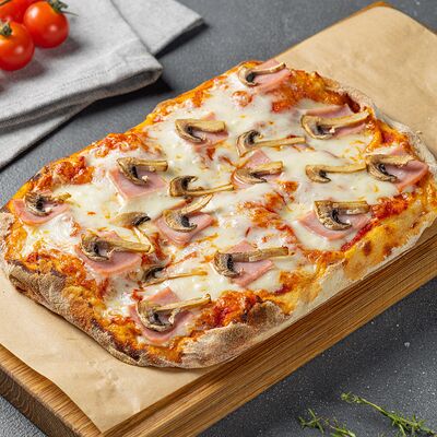 Пицца с ветчиной и грибами в Море Есть по цене 740 ₽