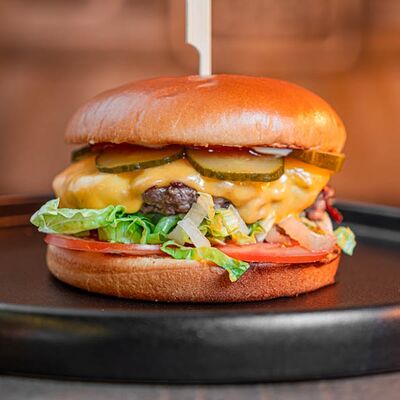 Чизбургер в Бар Крафт 1.0 по цене 900 ₽