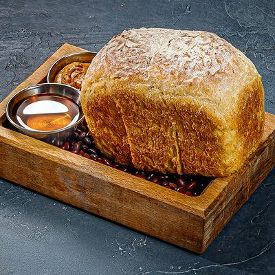 Кукурузный хлеб с двумя видами масла в Этажи по цене 350 ₽