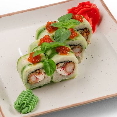 Ролл Банзай с креветкой и красной икрой в Ваби саби по цене 1240 ₽