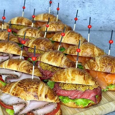 Сет круассанов в Food Embassy Гастролофт Юлии Высоцкой по цене 3500 ₽