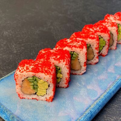 Калифорния в Лосось Sushi & Oysters по цене 480 ₽