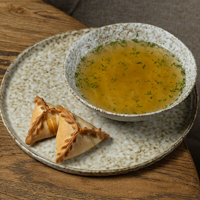 Куриный суп с двумя треугольникамив БарТо по цене 632 ₽