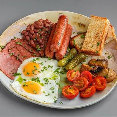 Английский завтрак в Hug по цене 710 ₽