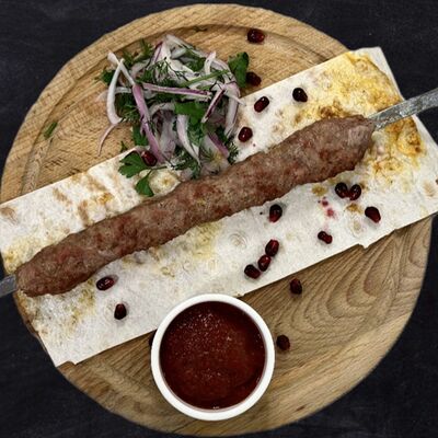 Люля-кебаб из свинины в Chill Zone по цене 590 ₽