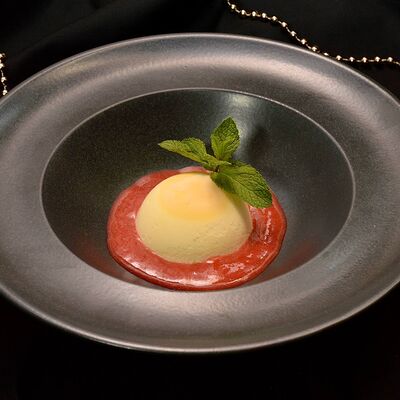 Семифреддо с клубничным джемом в Правда по цене 290 ₽