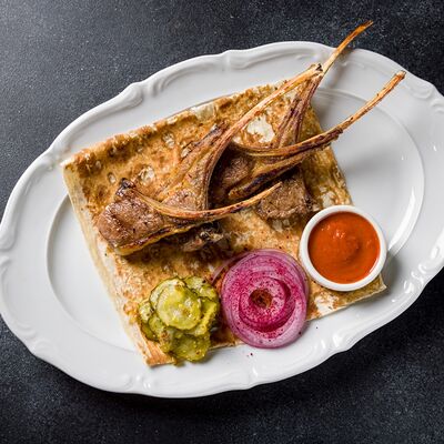 Каре ягненка на гриле в Шале Берёзка по цене 1950 ₽