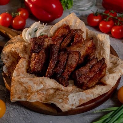 Шашлык из свиных ребер в Шашлычок по цене 1400 ₽