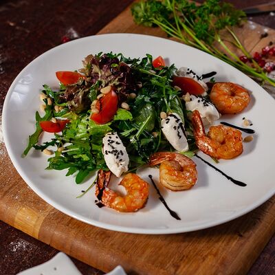 Салат Филадельфия в Кристалл палас по цене 610